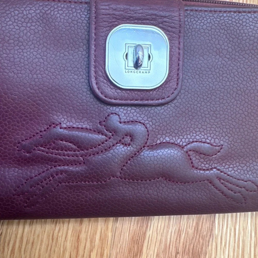 Longchamp France Burgundy Leather Zip Around Wallet Wristlet Clutch Horse Logo